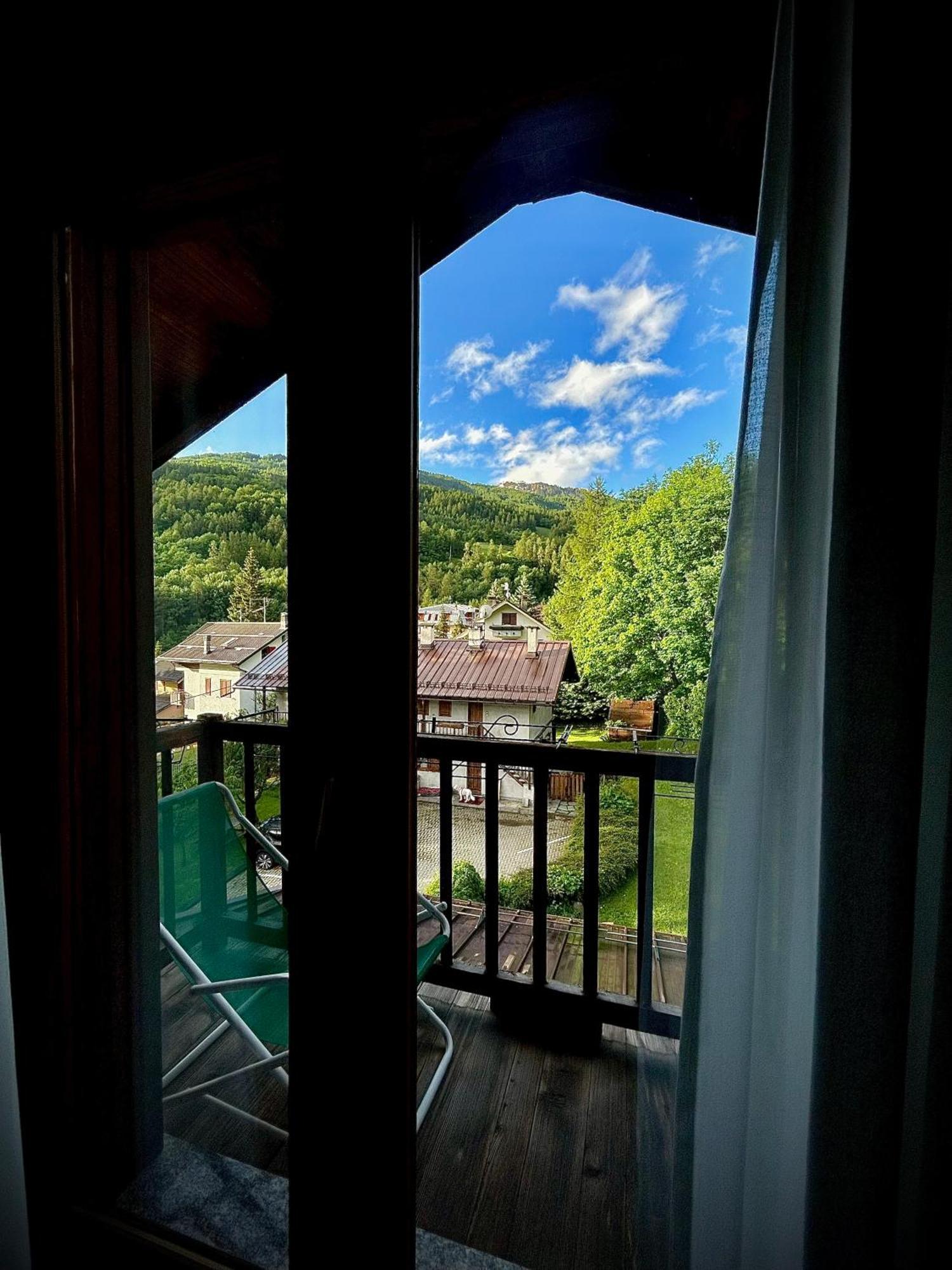 Hotel La Nigritella Bardonecchia Exterior photo