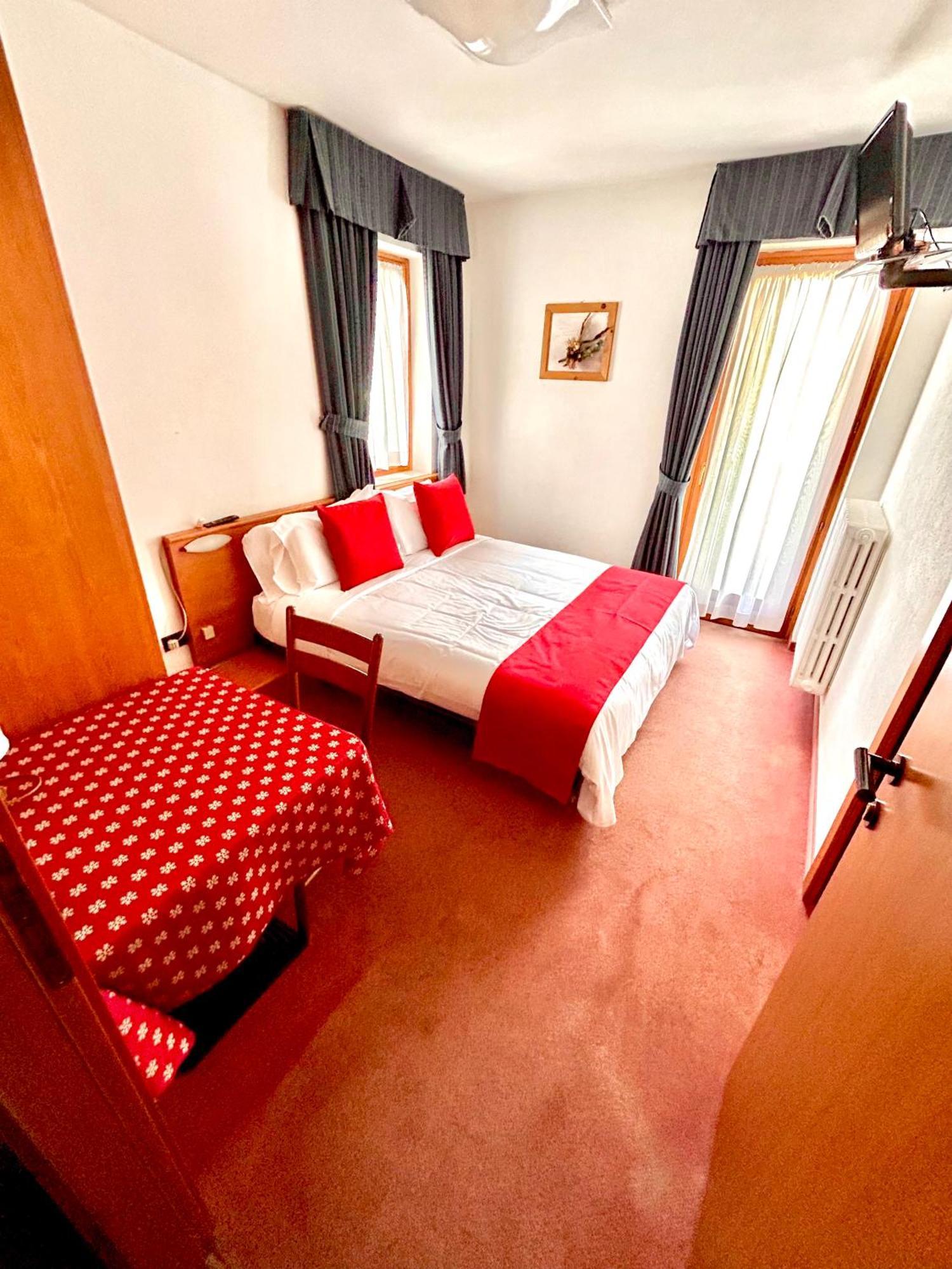 Hotel La Nigritella Bardonecchia Exterior photo